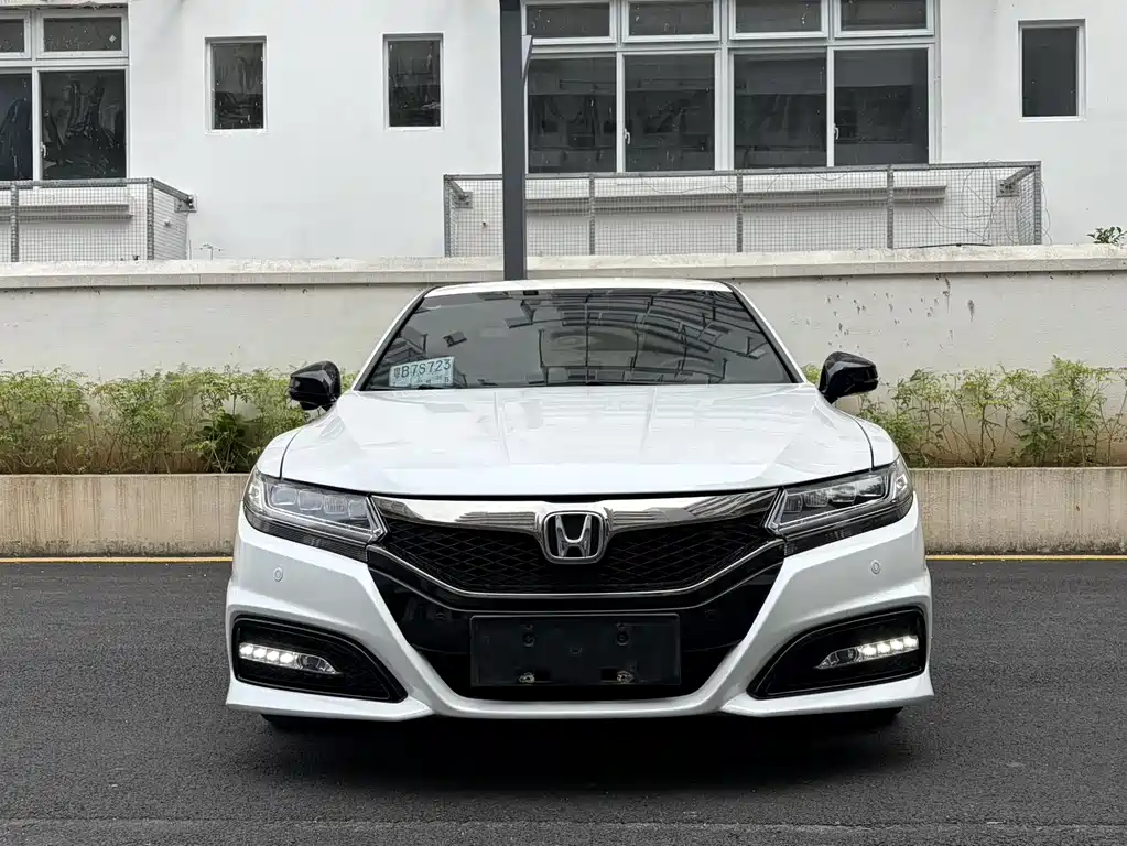 Honda Spirior 2016 — фото 2