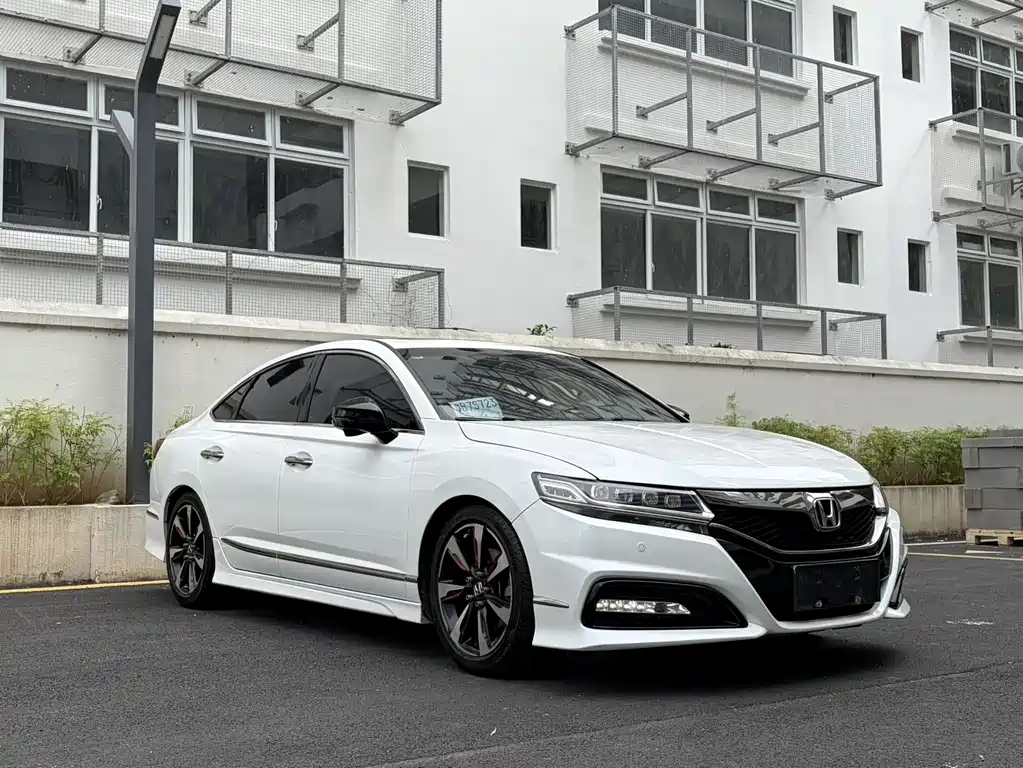 Honda Spirior 2016 — фото 3
