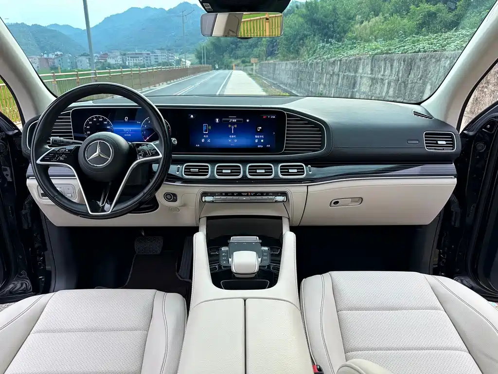 Mercedes-Benz GLE 2024 — фото 13