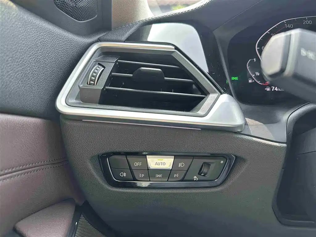 BMW 3 Series 2020 — фото 16