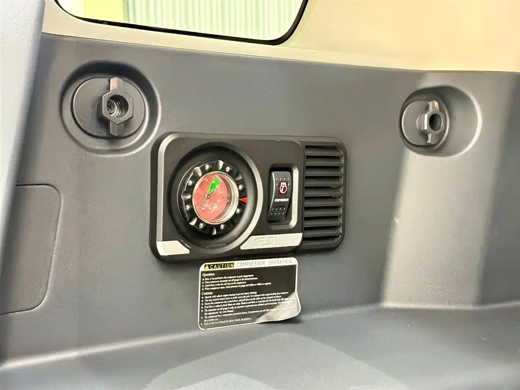 Toyota FJ Cruiser 2019 — фото 20