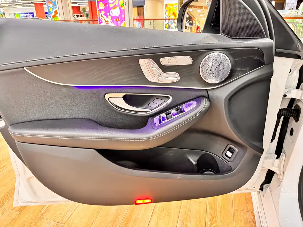 Mercedes-Benz C-Class 2020 — фото 11
