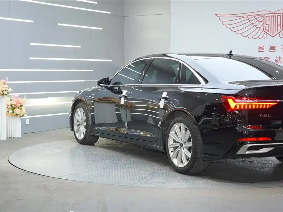 Audi A6L 2025 — фото 3