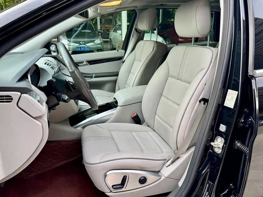 Mercedes-Benz R-Class 2015 — фото 10