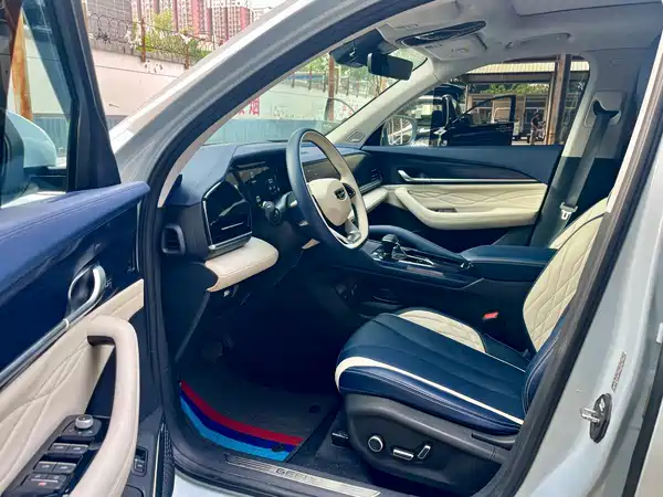 Geely Xingyue L 2022