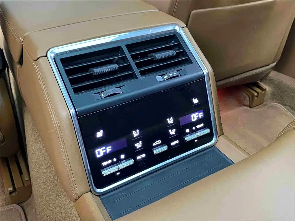 Porsche Panamera 2023 — фото 20