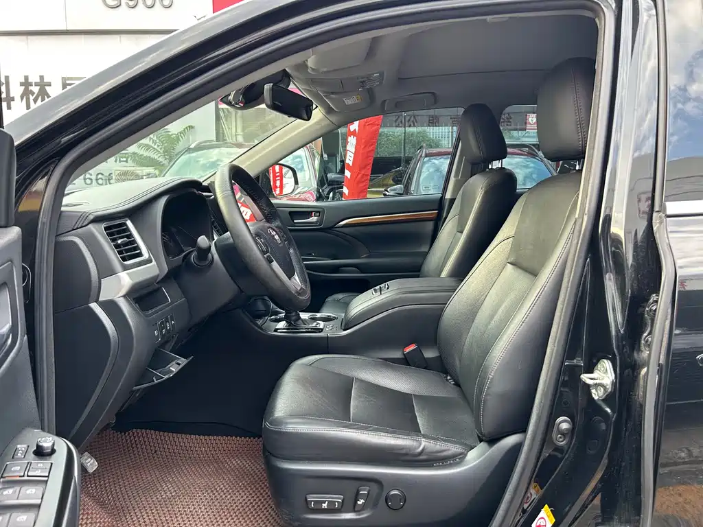 Toyota Highlander 2019