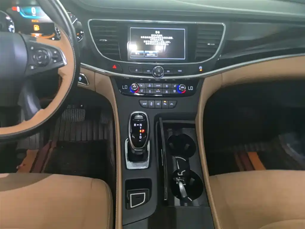 Buick LaCrosse 2018 — фото 13