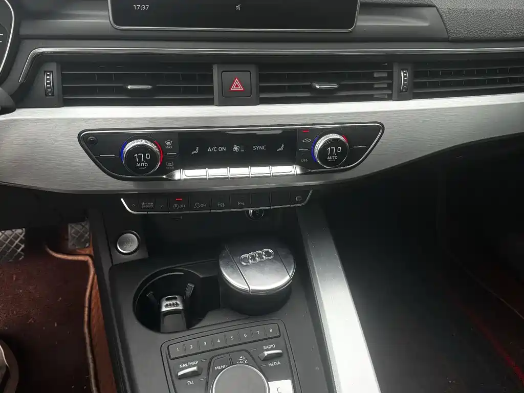 Audi A4L 2020