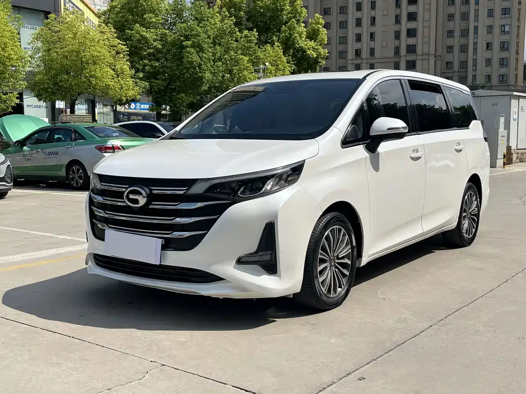 GAC Trumpchi M6 2021 — фото 1