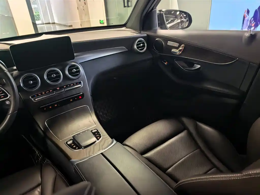 Mercedes-Benz GLC 2023 — фото 11