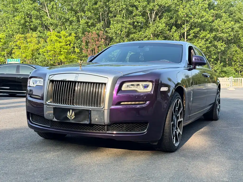 Rolls-Royce Ghost 2018 — фото 1