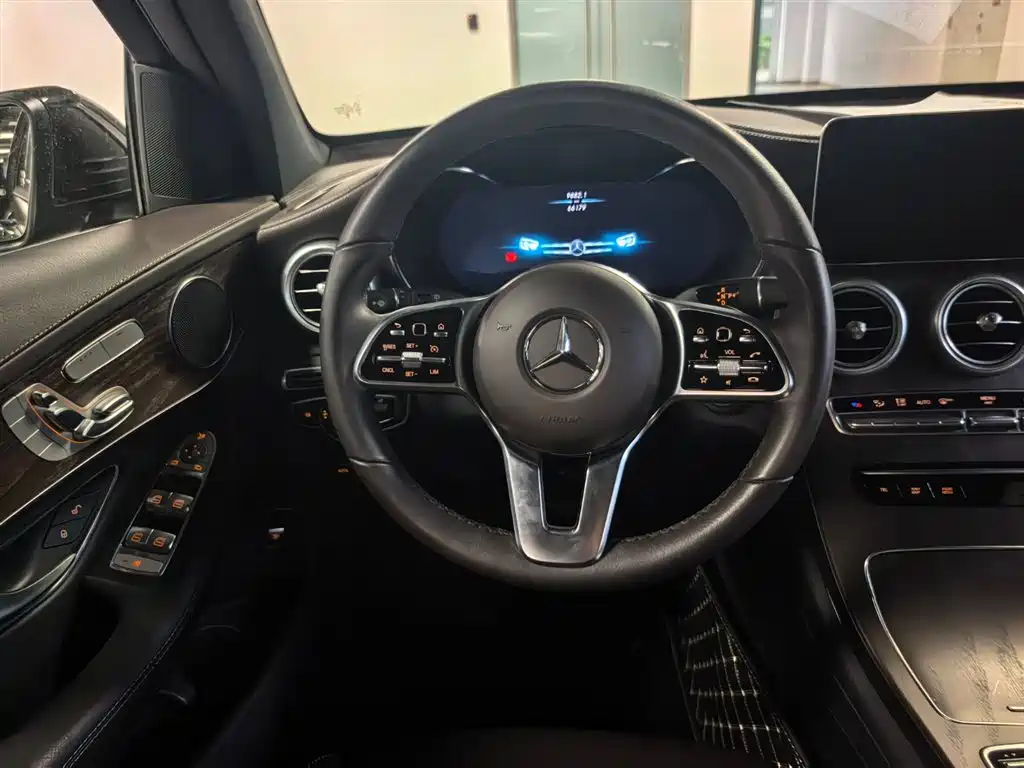 Mercedes-Benz GLC 2023 — фото 10
