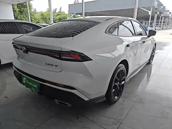 Changan UNI-V 2025