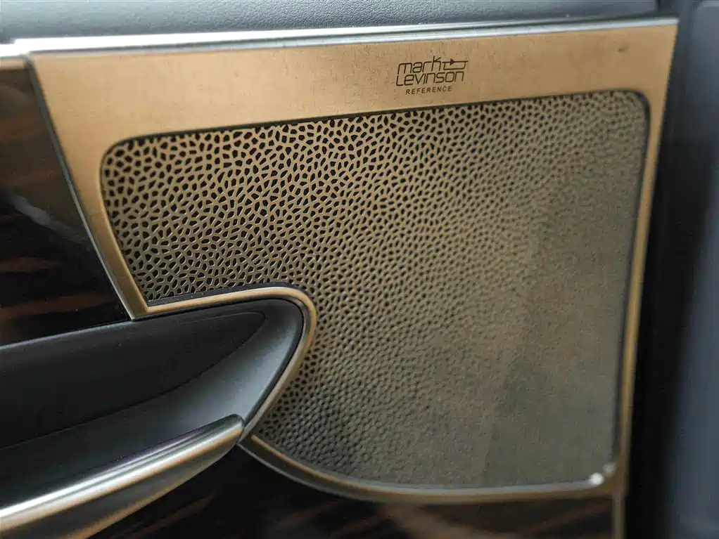 Lexus LS 2023 — фото 15