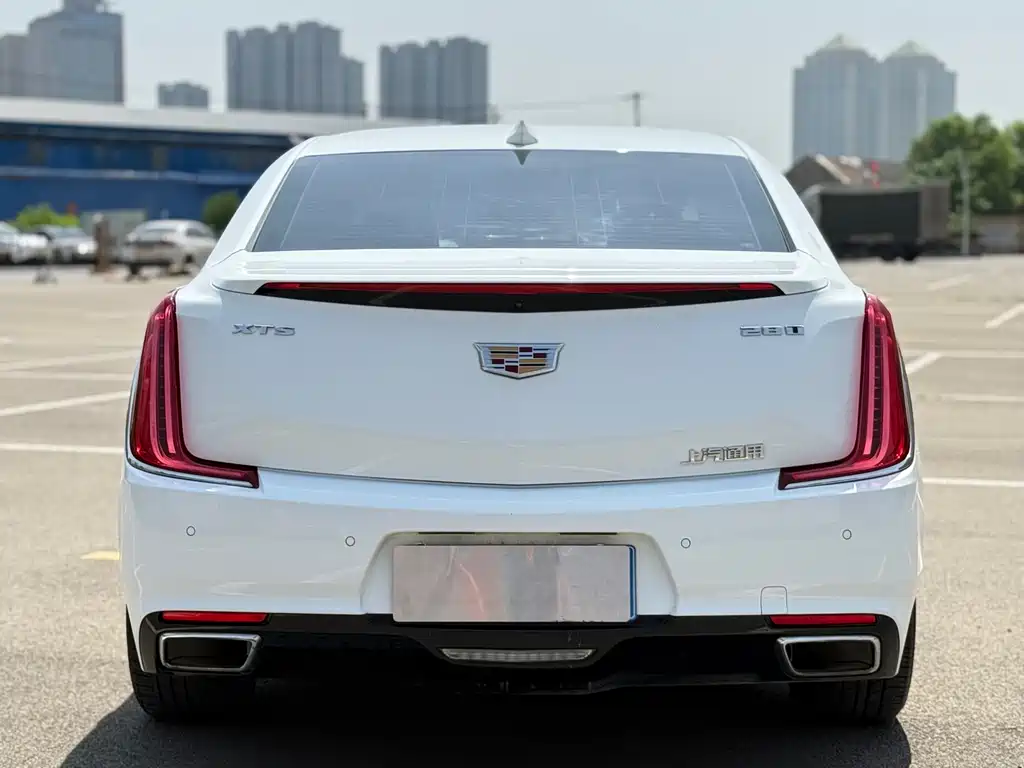 Cadillac XTS 2018 — фото 8