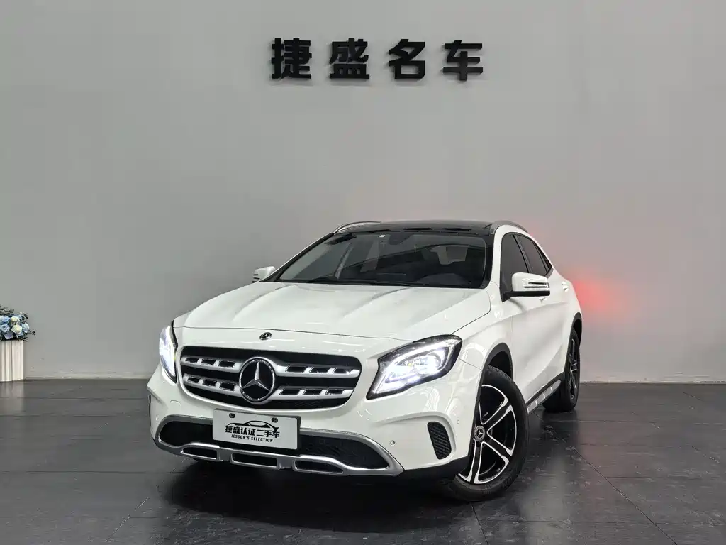 Mercedes-Benz GLA 2018 — фото 1