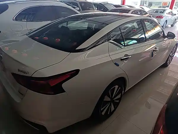 Nissan Teana 2021