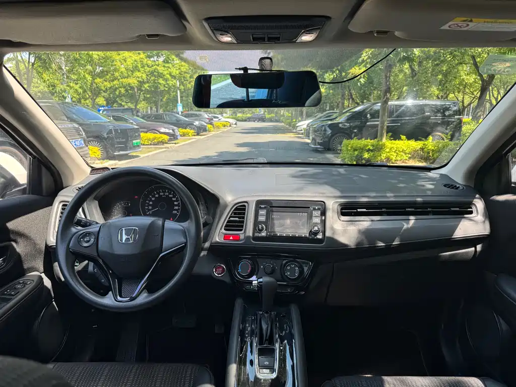 Honda Vezel 2019 — фото 8
