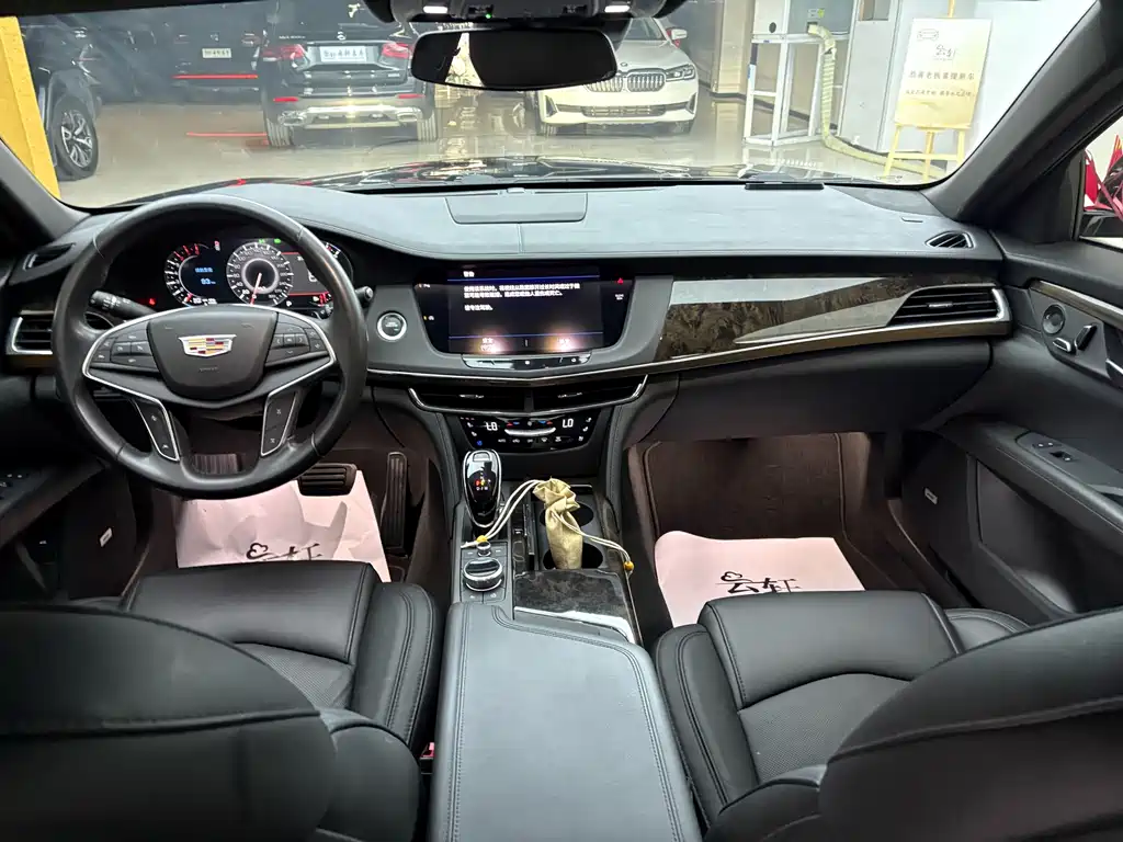 Cadillac CT6 2023 — фото 15