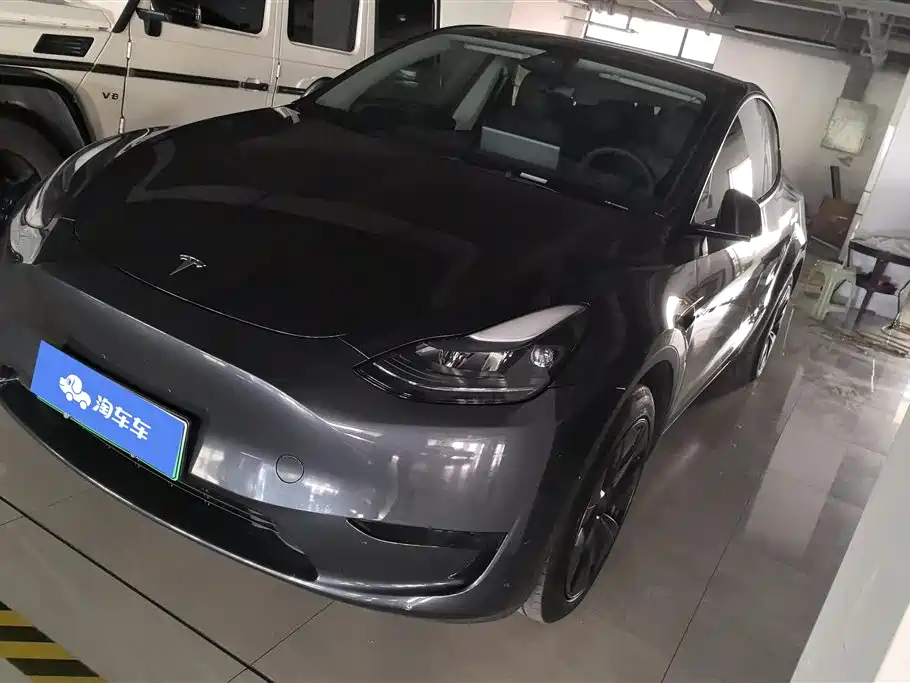 Tesla Model Y 2024 — фото 1