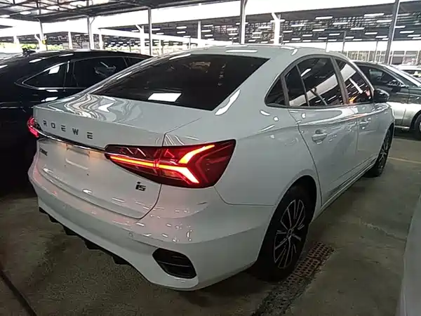 Roewe i5 2021