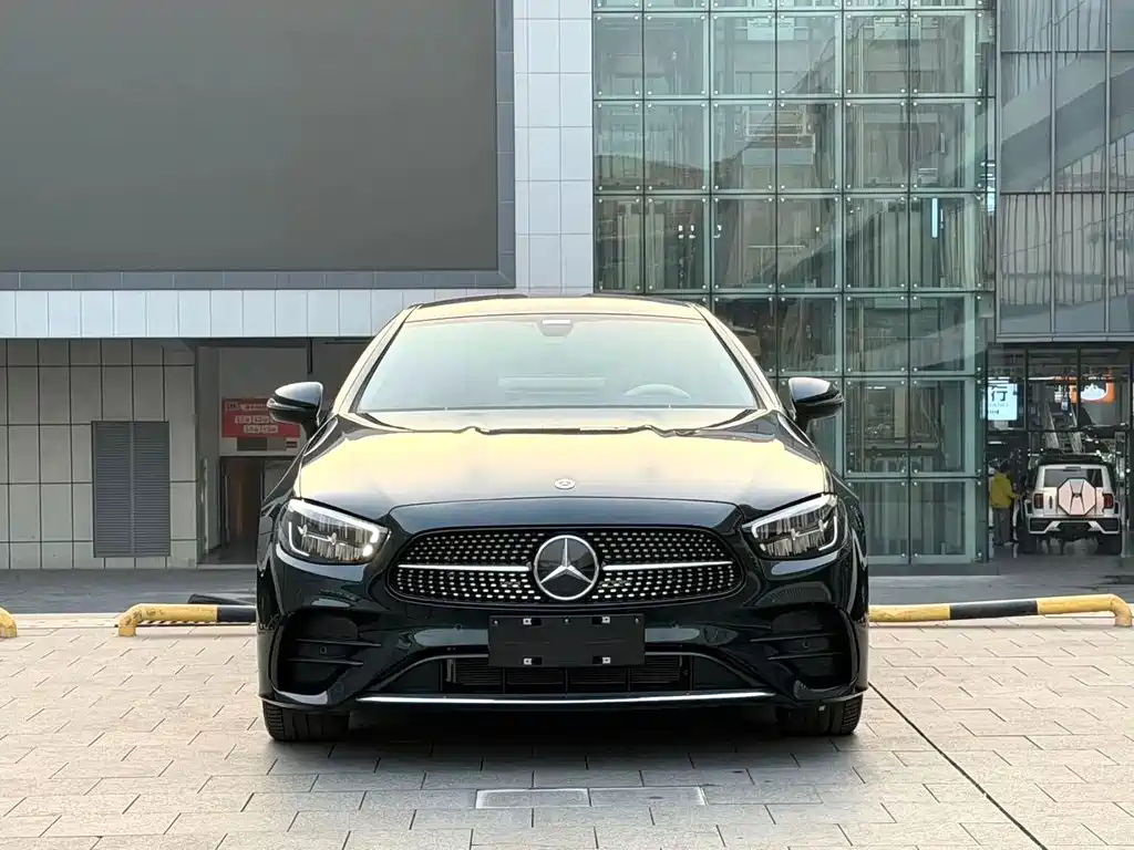 Mercedes-Benz E-Class 2021