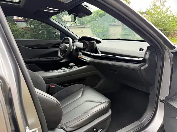 Changan UNI-V 2022