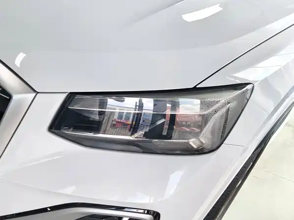 Audi Q2L 2024