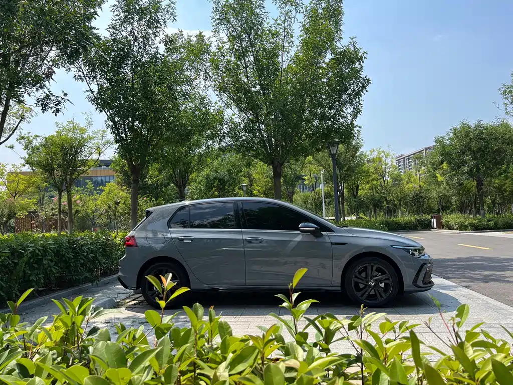 Volkswagen Golf 2022