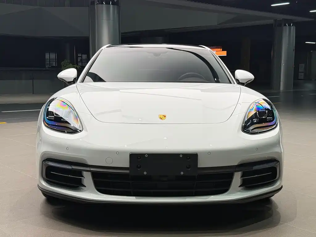Porsche Panamera 2018