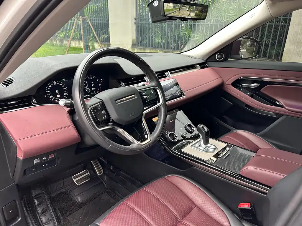 Land Rover Evoque 2023 — фото 26