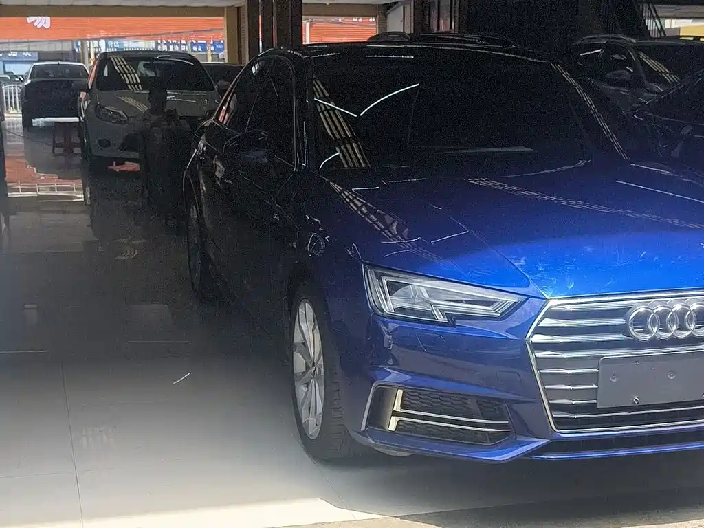 Audi A4L 2019 — фото 3