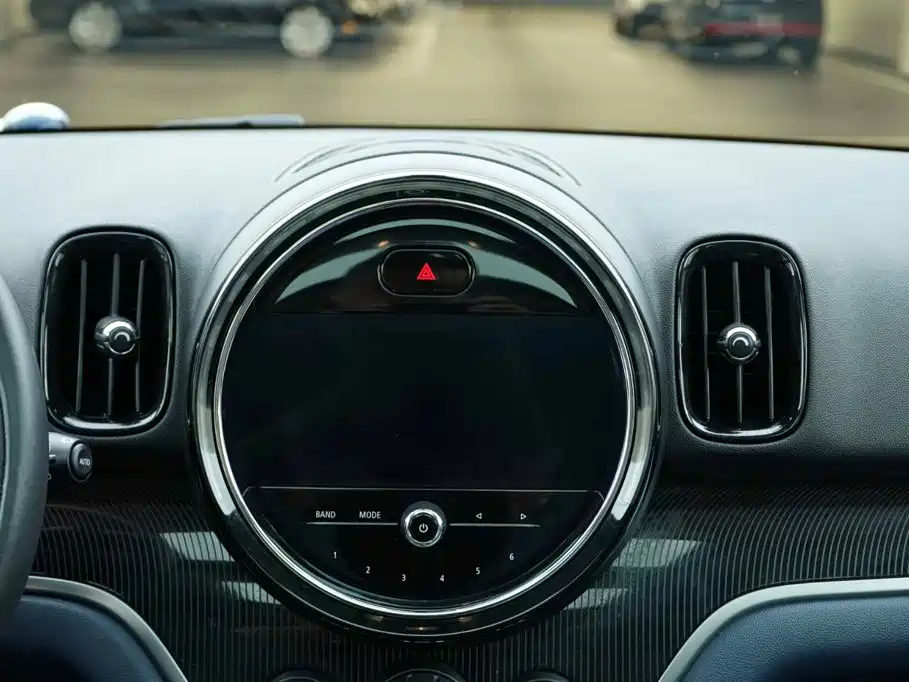 MINI Countryman 2020 — фото 19