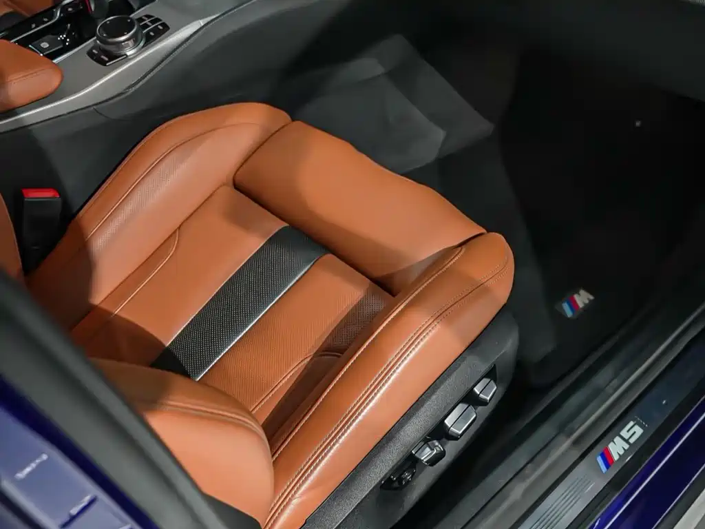 BMW M5 2019 — фото 14