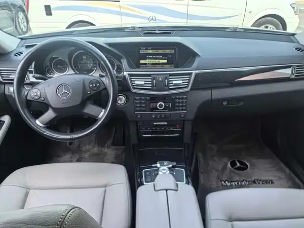 Mercedes-Benz E-Class 2012