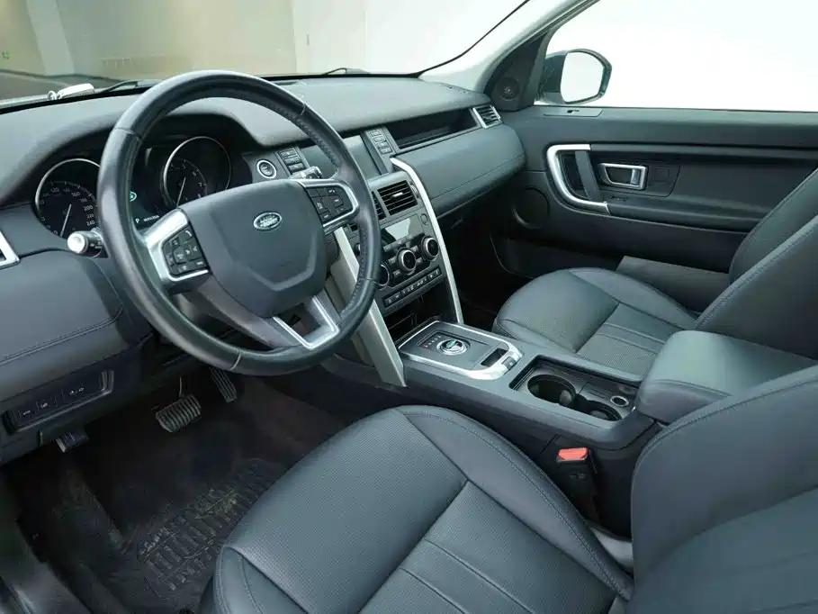 Land Rover Discovery Sport 2019 — фото 10