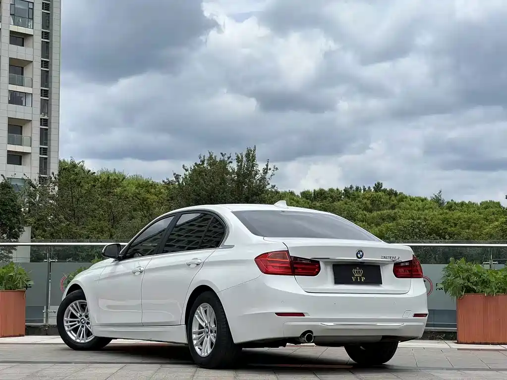 BMW 3 Series 2015