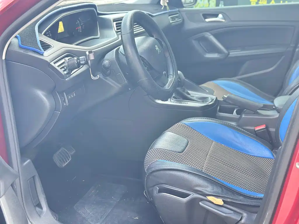 Peugeot 308 2016