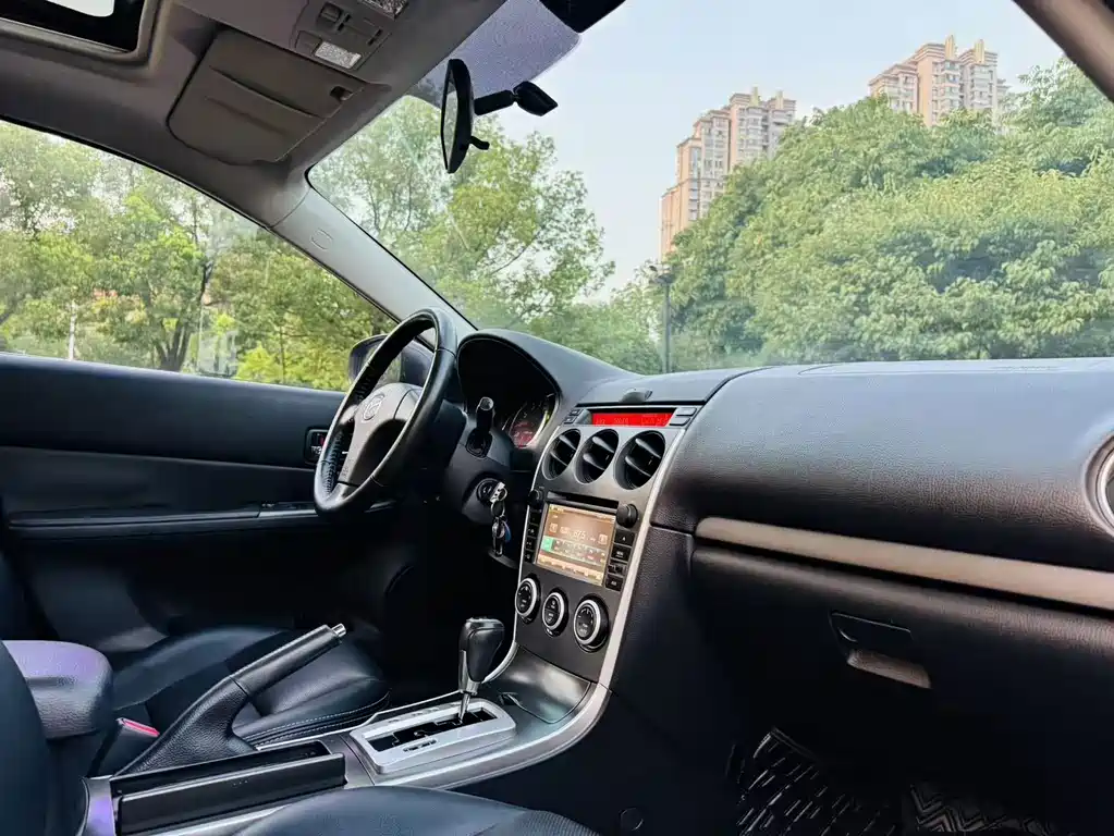 Mazda 6 2015 — фото 10