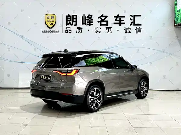 NIO ES8 2019