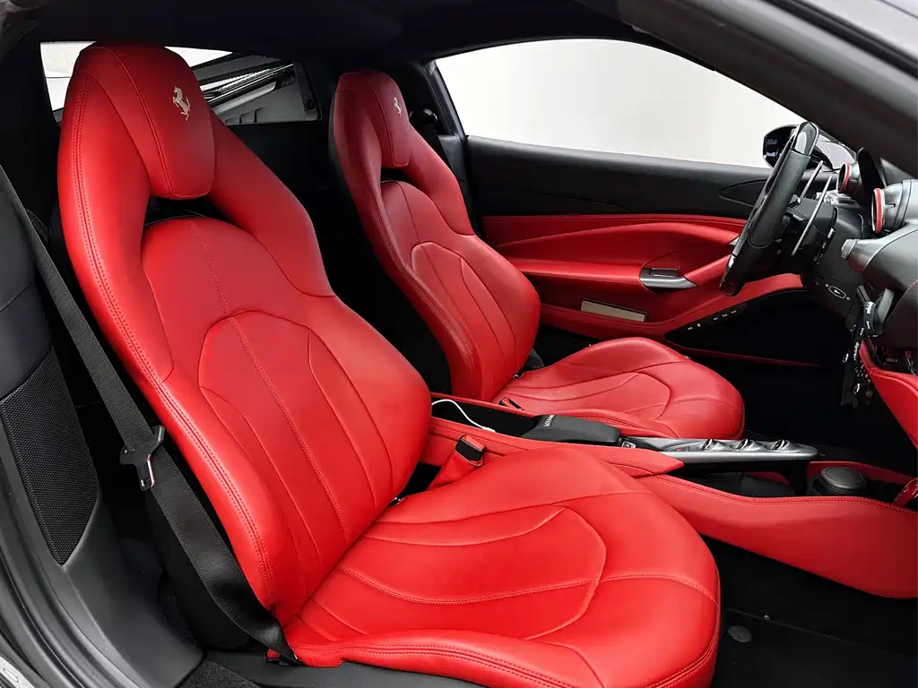Ferrari F8 2022 — фото 12