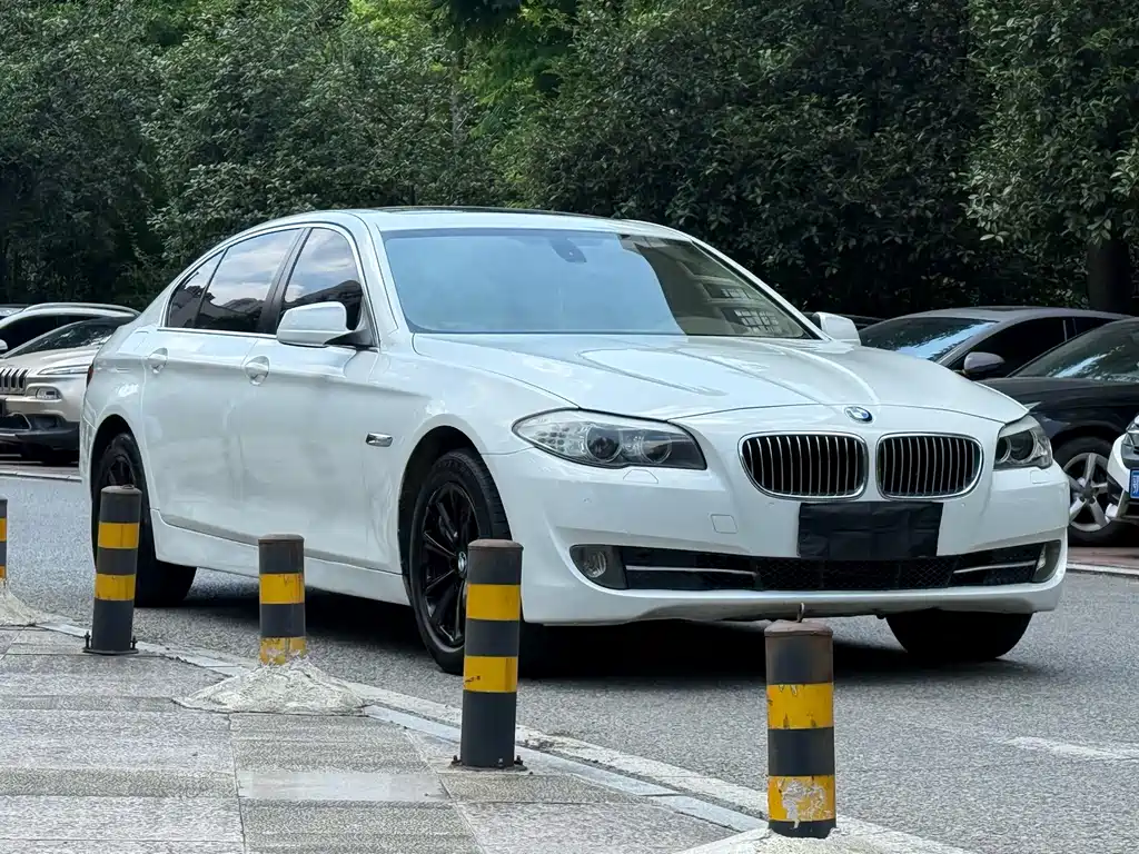 BMW 5 Series 2012