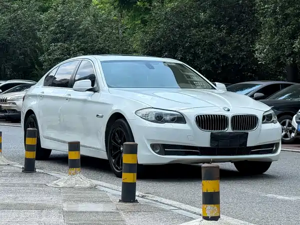 BMW 5 Series 2012