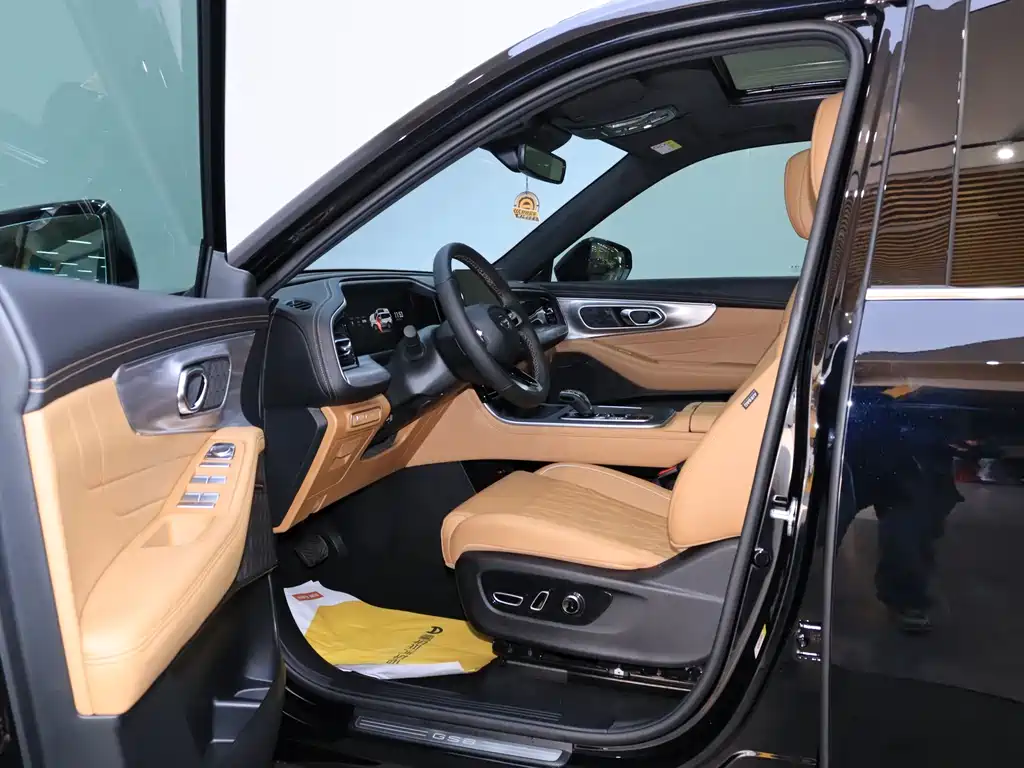 GAC Motor Trumpchi GS8 2025 — фото 14