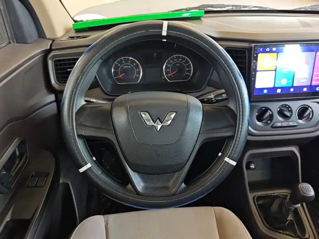 Wuling Hongguang V 2019 — фото 11