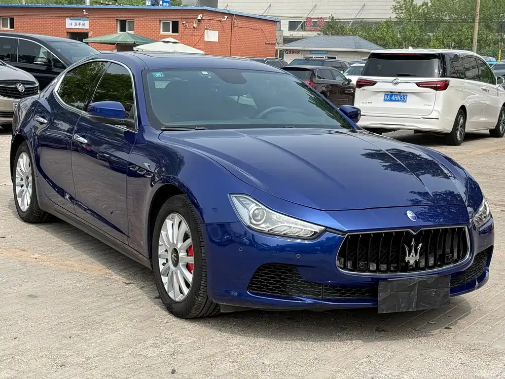 Maserati Ghibli 2017 — фото 3