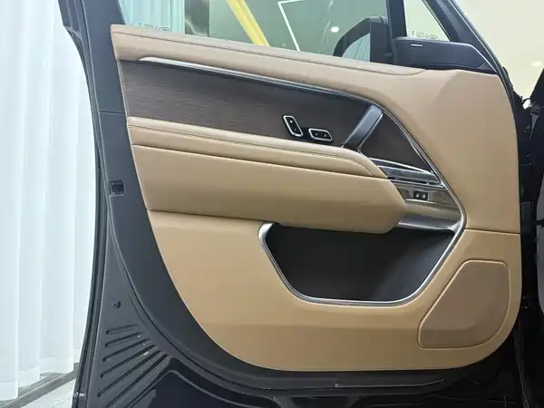 Land Rover Range Rover 2023