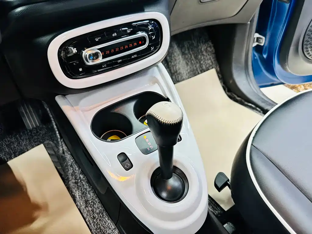 smart Forfour 2017 — фото 34