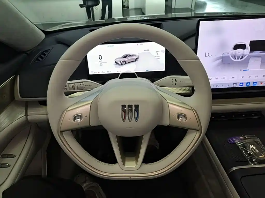 Buick Zhijing L7 2025 — фото 11